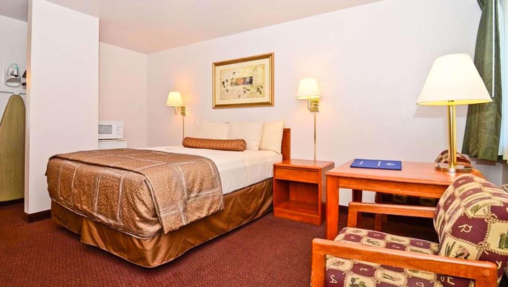 Magnuson Hotel מניטו ספרינגס מראה חיצוני תמונה