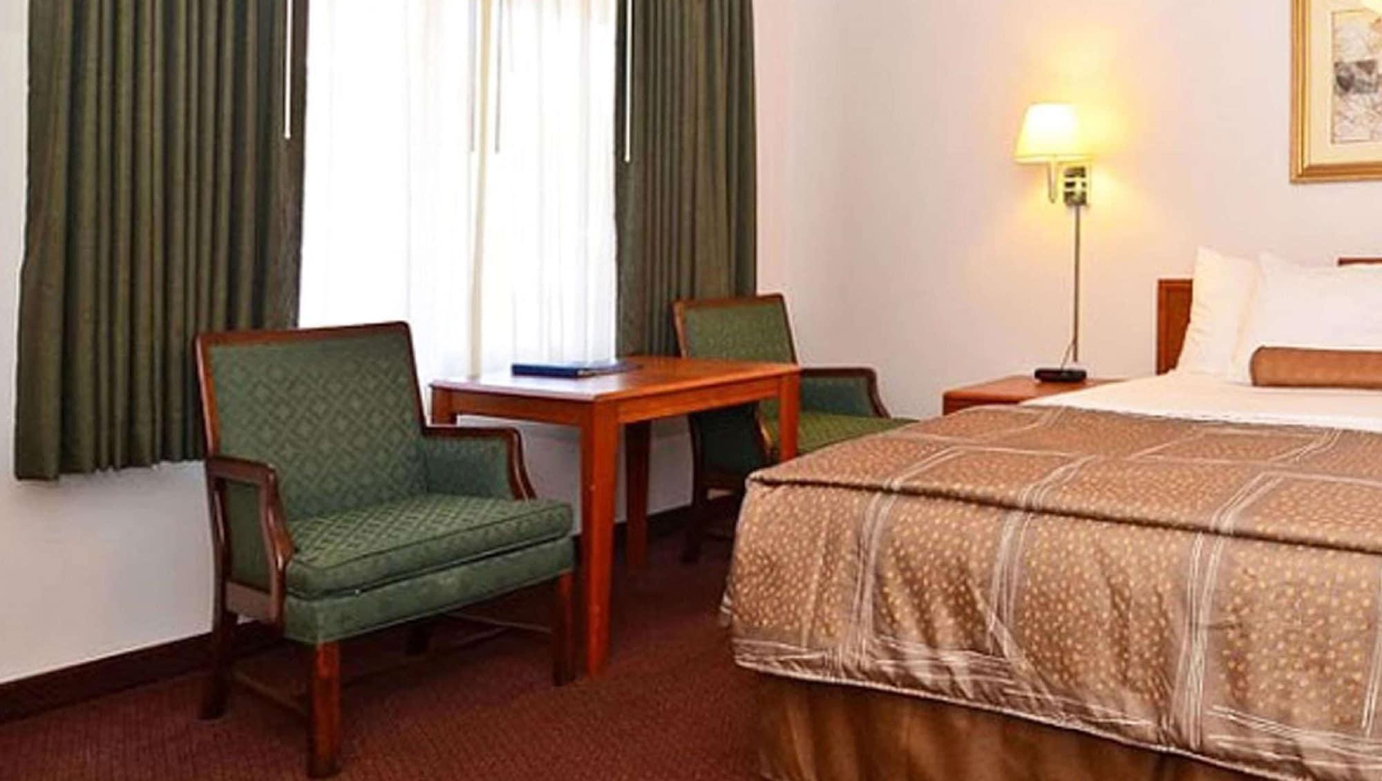 Magnuson Hotel מניטו ספרינגס מראה חיצוני תמונה